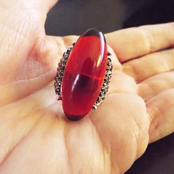 SHOW-OFF MASSIVE RUBY CRYSTAL OVAL CABOCHON MARCASITE SZ. 7 RING 67 - Picture 3 of 3